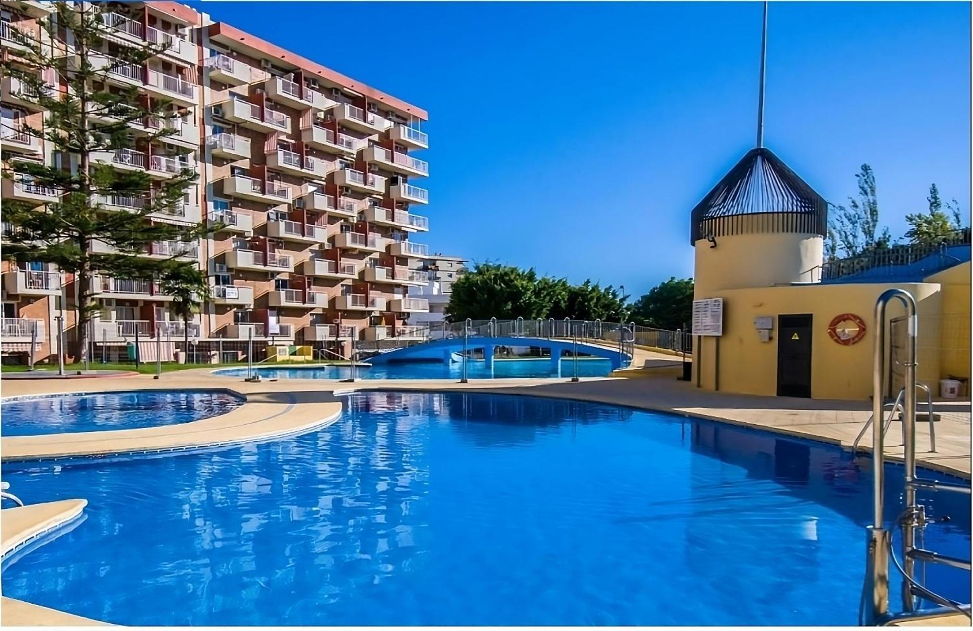 Jupiter. Moderno Estudio. Vistas Al Mar Y Montana Benalmadena Bagian luar foto